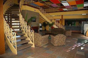 Bradford Inn & Suites Midland Bagian luar foto